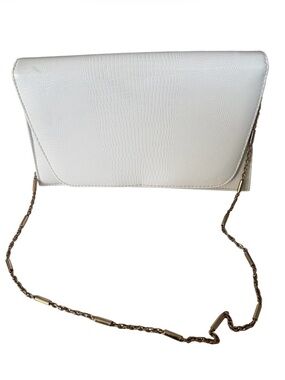 Vintage Ande White Croc-Embossed Chain Strap Clutch